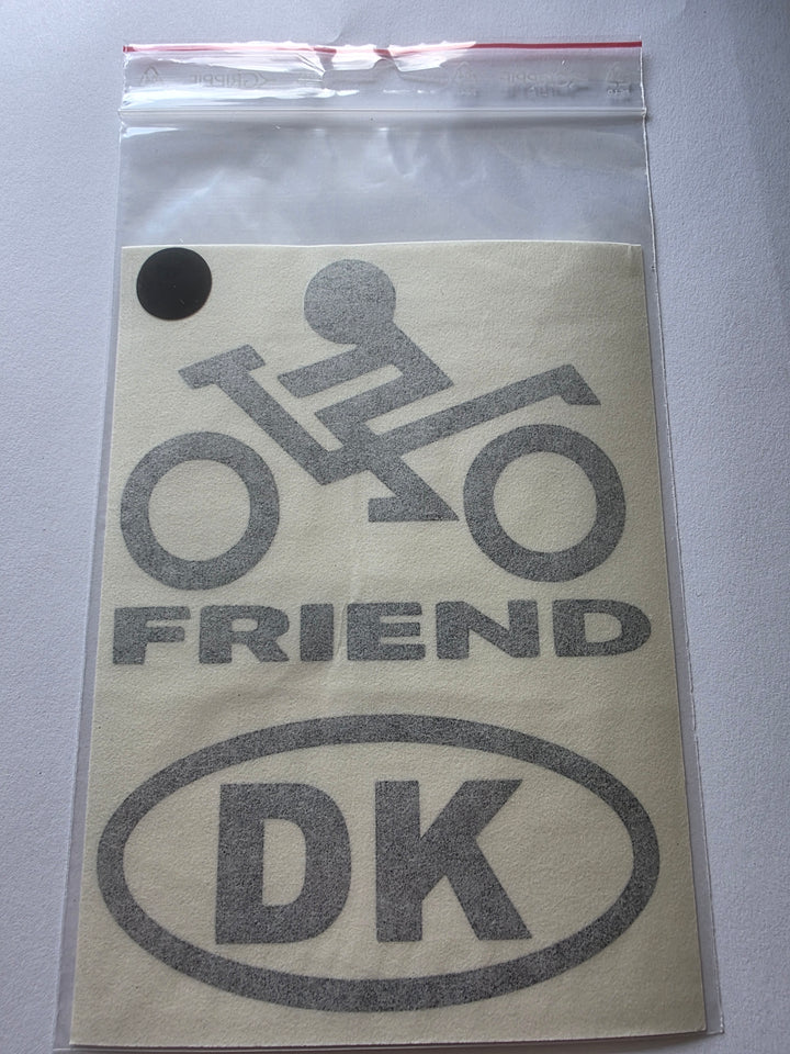 Bikerfriend klistermærke "DK"