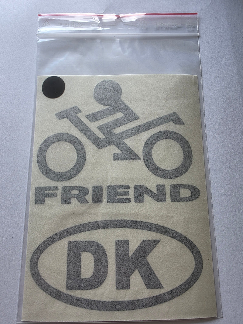 Bikerfriend klistermærke "DK"
