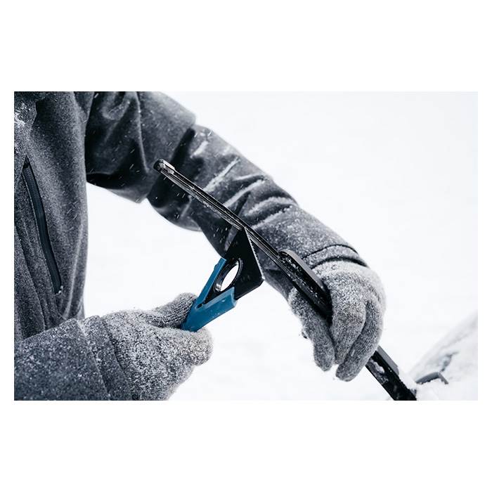 Snekost/isskraber med vendbar klinge 77 cm. lang